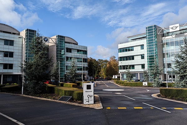 BMW and MINI car dealership exterior in Farnborough where BVS replaced the AHU frost coil