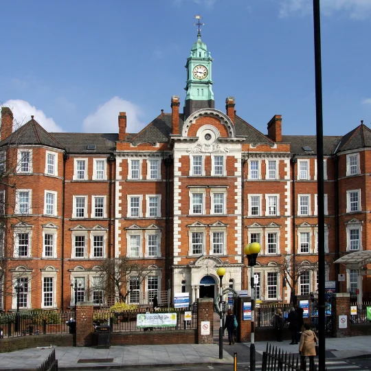 NHS Trust AHU Refurbishment, Live Facility
